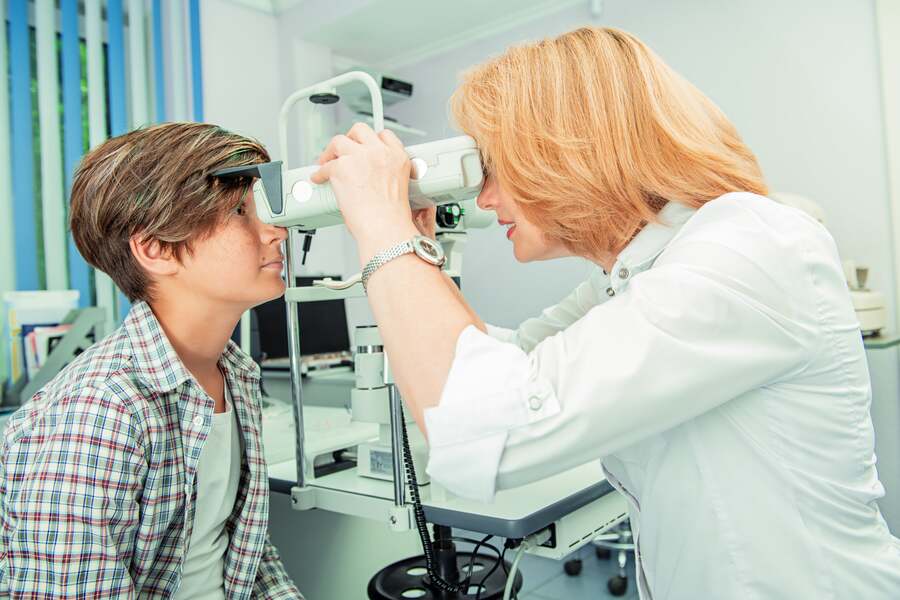 Optometrists, Opthalmologists & Lasik